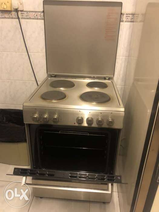Whirlpool electric oven 1