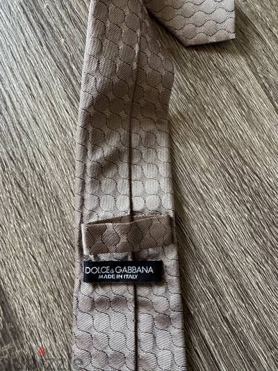 DOLCE& GAB8ANA TIE