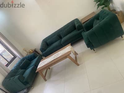 اثاث مستخدم بحالة مستخدم للجادين فقط