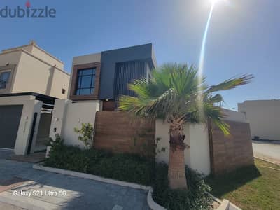 Free Hold  Brand new 4 Bed villa in Janabiya