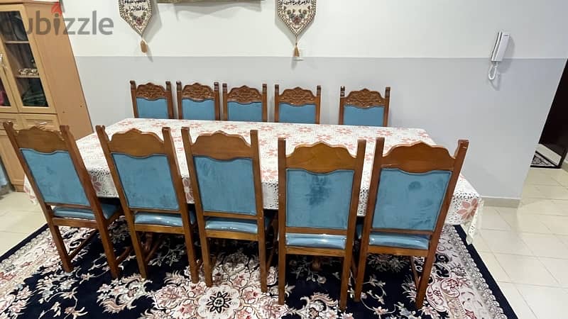 Elegant 10-Seater Dining Table Set for Sale 5