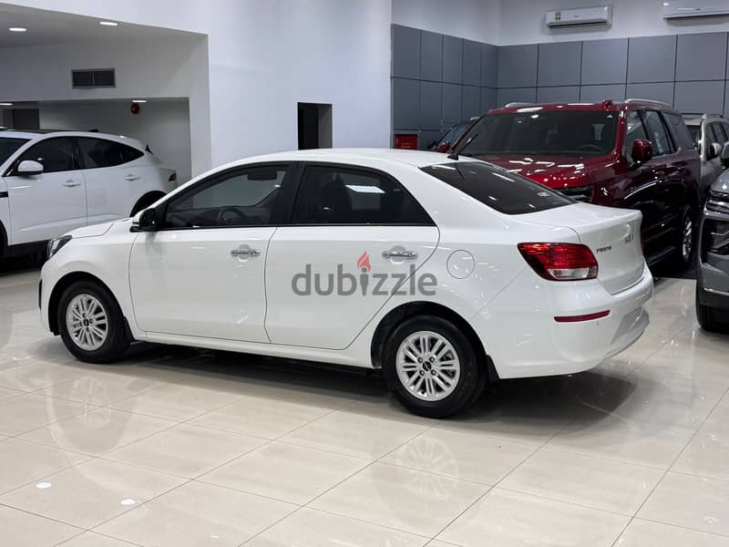Kia Pegas 2025 White 6