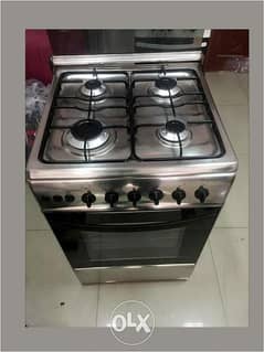 4 Burners Cooking Range good condition for sale 0