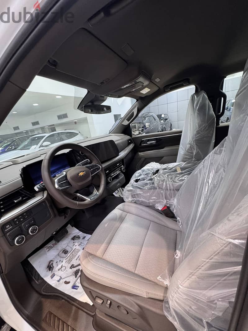 Chevrolet Tahoe LS 2025 White 4