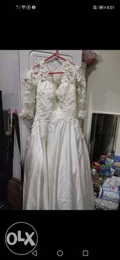 Wedding gown/last price 0
