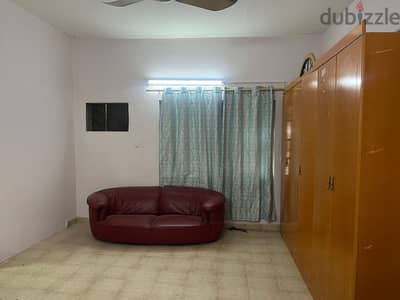Room for rent with furniture - Rooms for Rent - 105527946