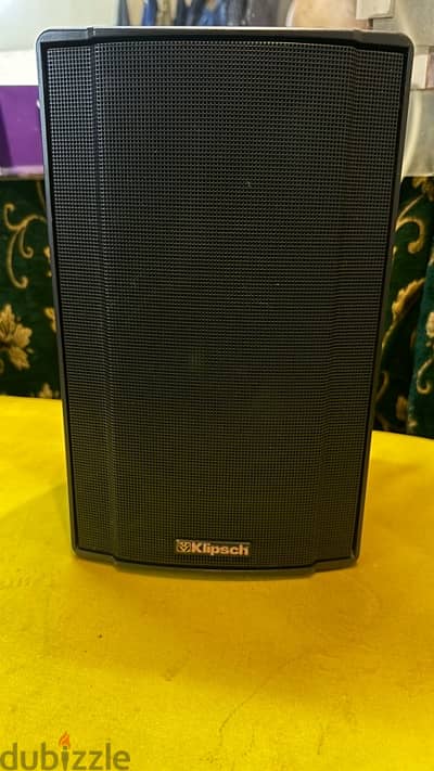 Klipsch center speaker (single peice)