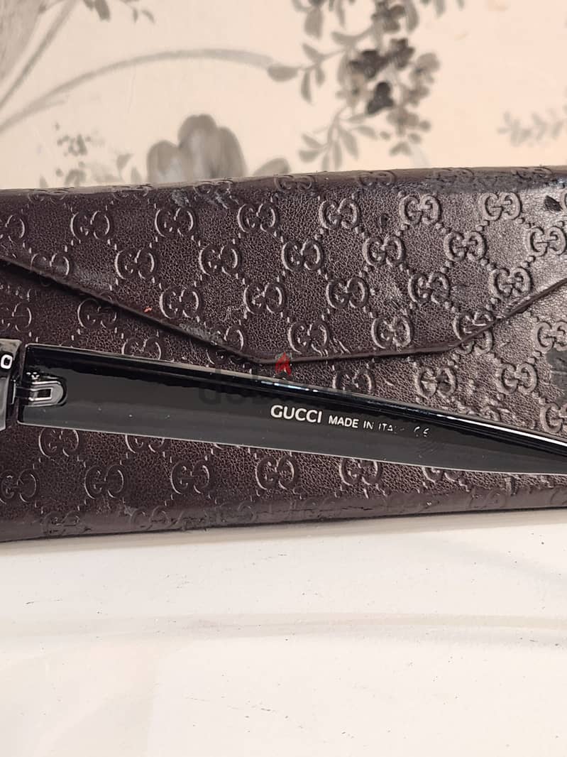 Gucci Sunglasses original used clean 20BD 3