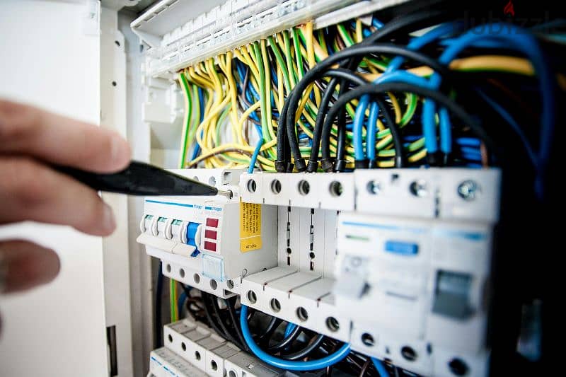 Electrician 3