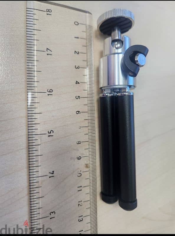 Tripod Stand 5