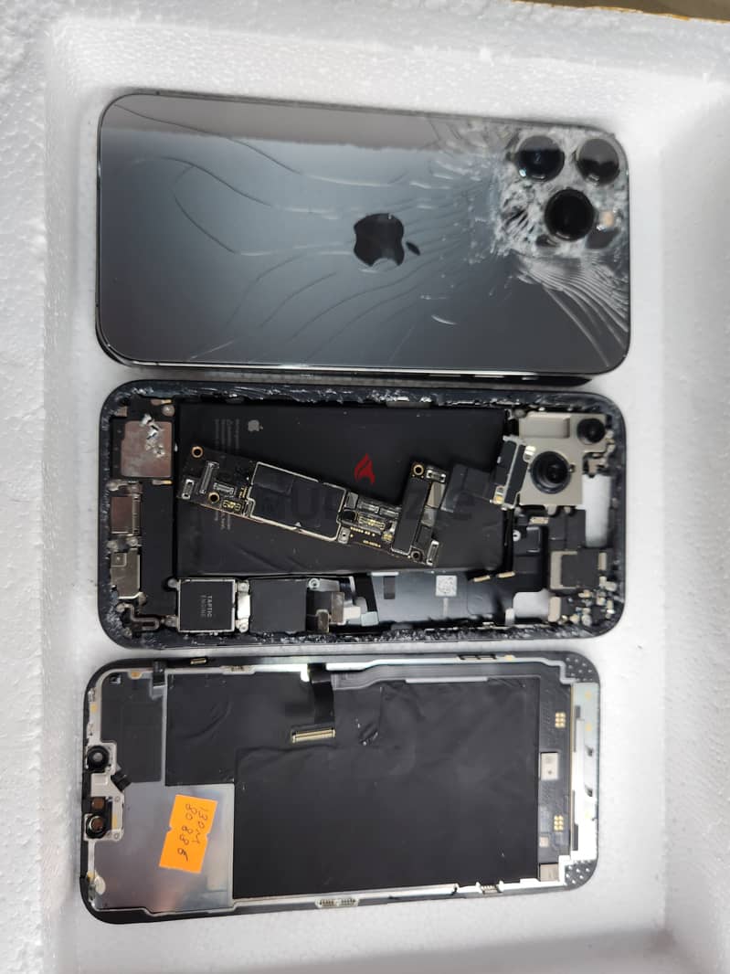 Iphones motherboard for sale 3