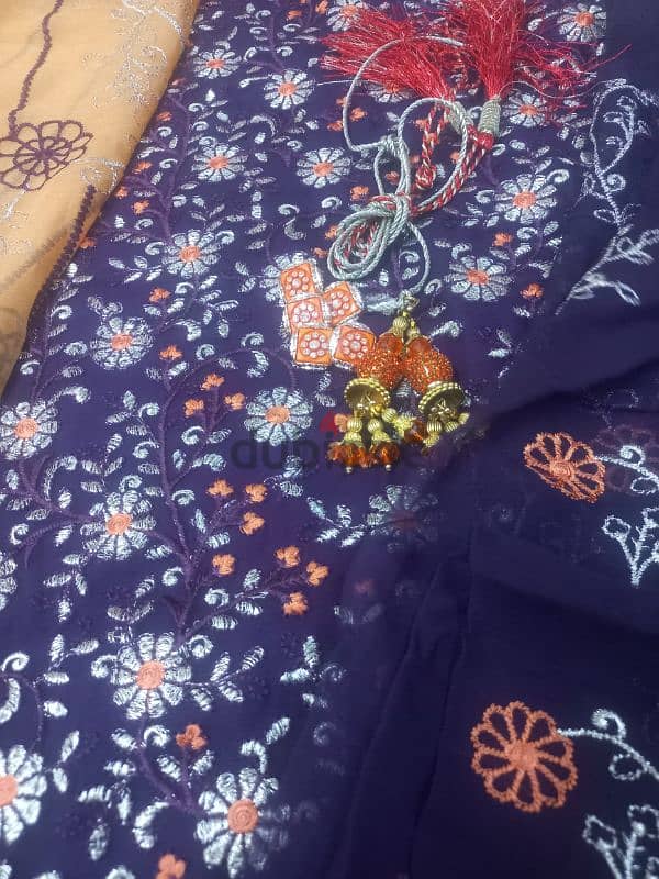 beautiful 3 pc embroided unstitched pakistani dress 4