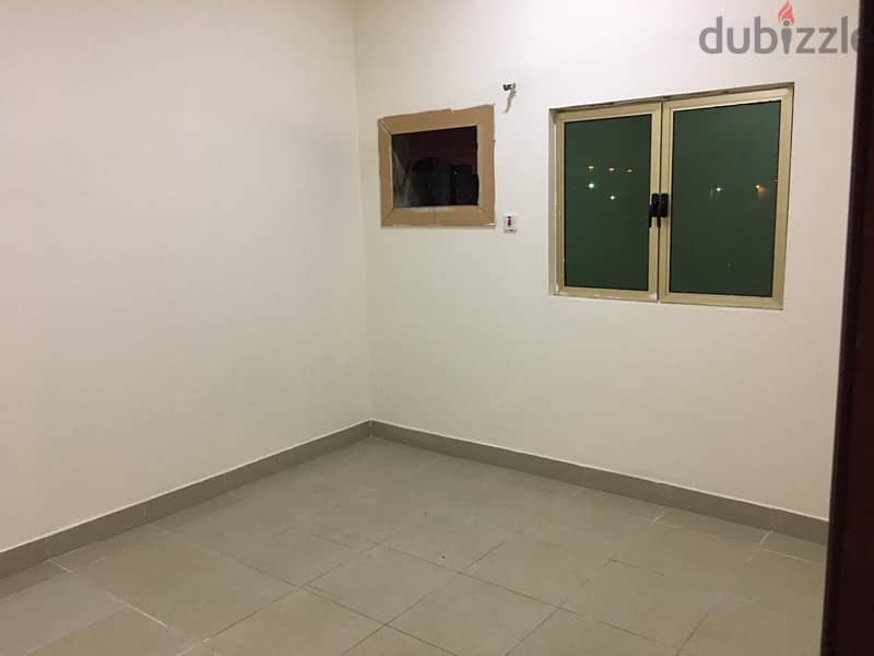 flat for rent in alaker شقه للايجار في العكر 1