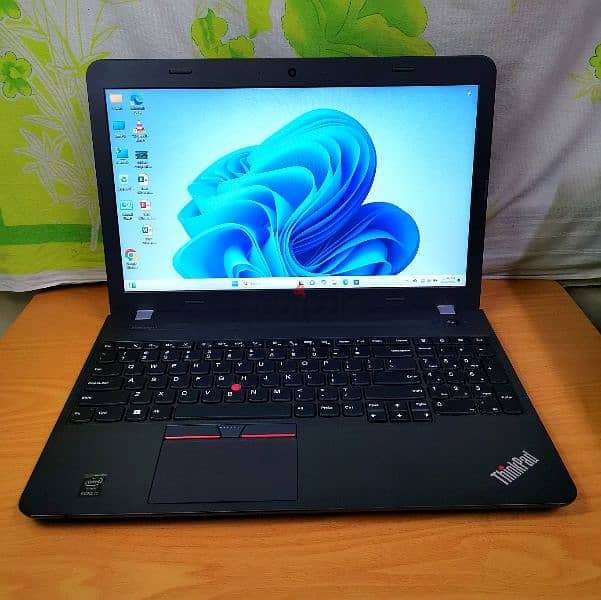 Lenovo ThinkPad i5 15.6 inches 4