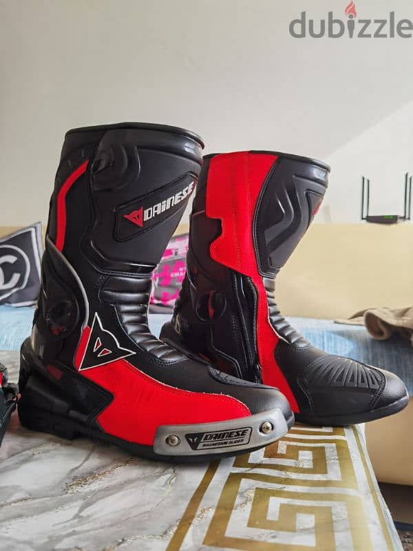 brand new Dainese boots & Gloves 4