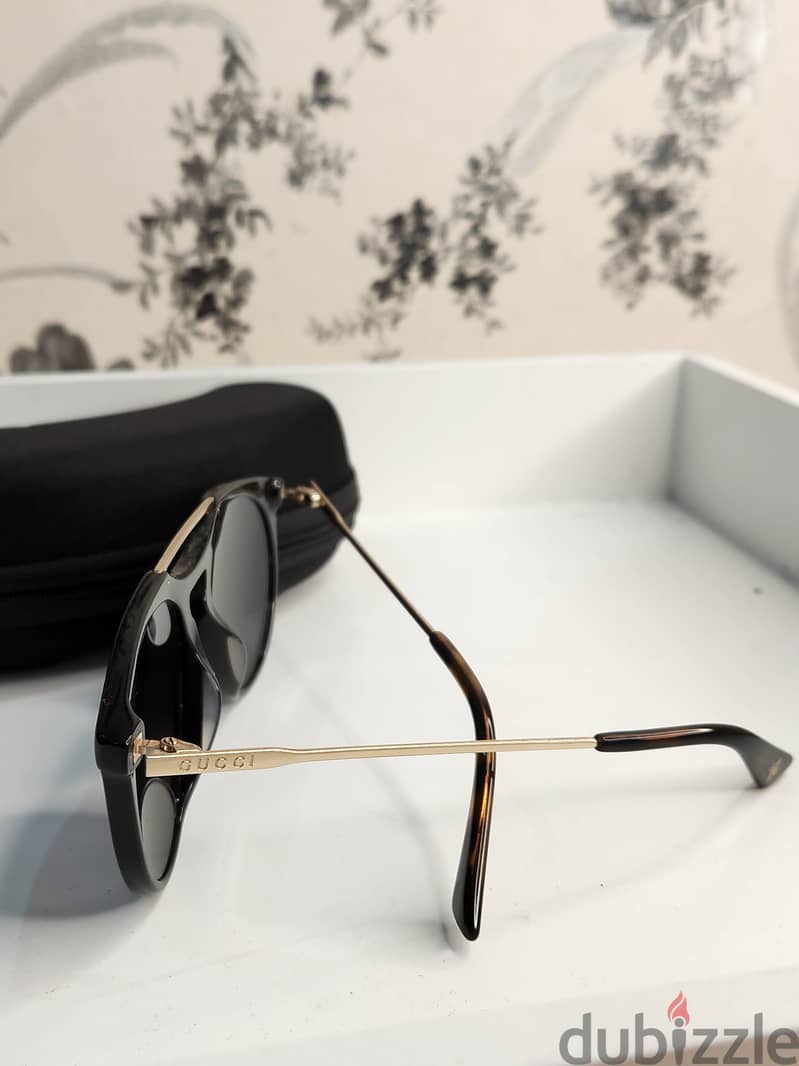 Step Up Your Style – Branded Sunglasses for Sale!  Price: 25 BHD 2