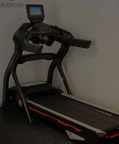 مطلوب شراء جهاز مشي بحاله ممتازه I want to buy a treadmill