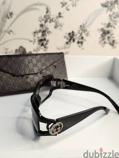 Gucci sunglasses brand original used clean