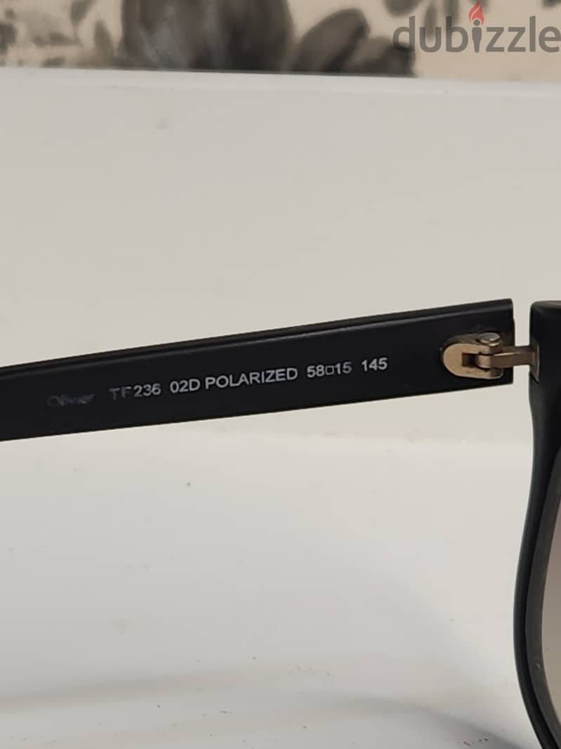 Tomford sunglasses clean used 3