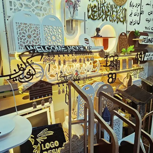 decoration640566238968351210