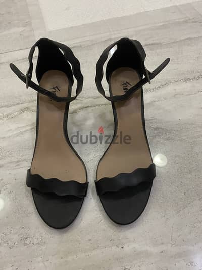 Fioni black pumps, size 6 1/2, BD5