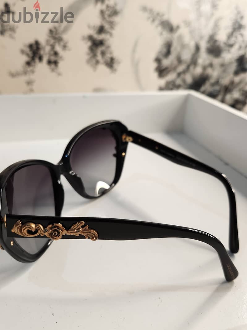 Sunglasses Original • Clean • Gently Used 6
