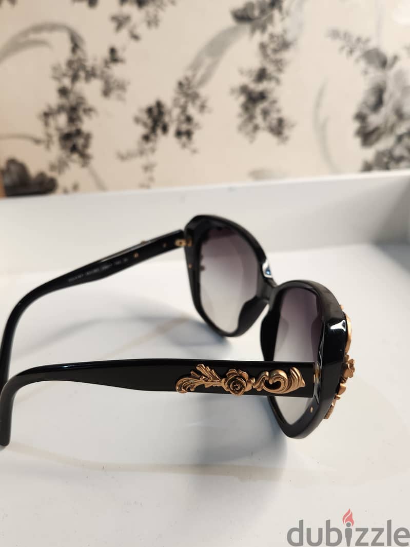 Sunglasses Original • Clean • Gently Used 7