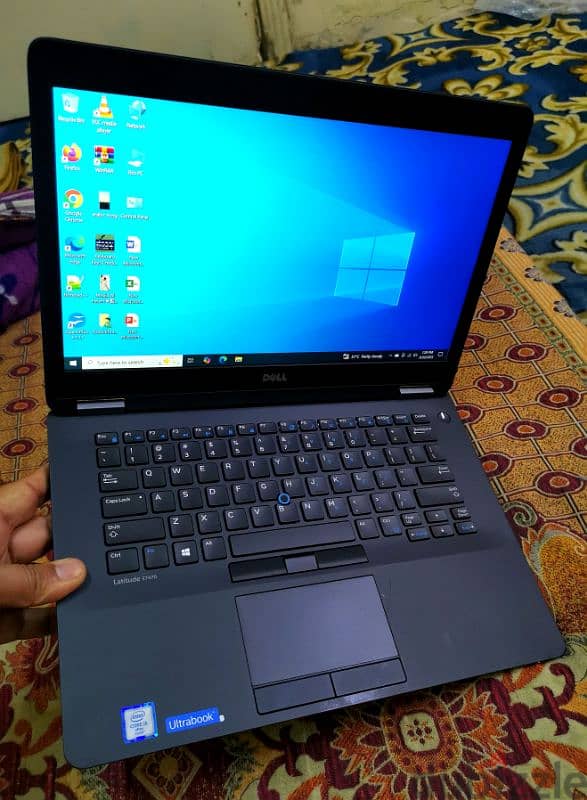 Dell latitude i5 slim laptop 1