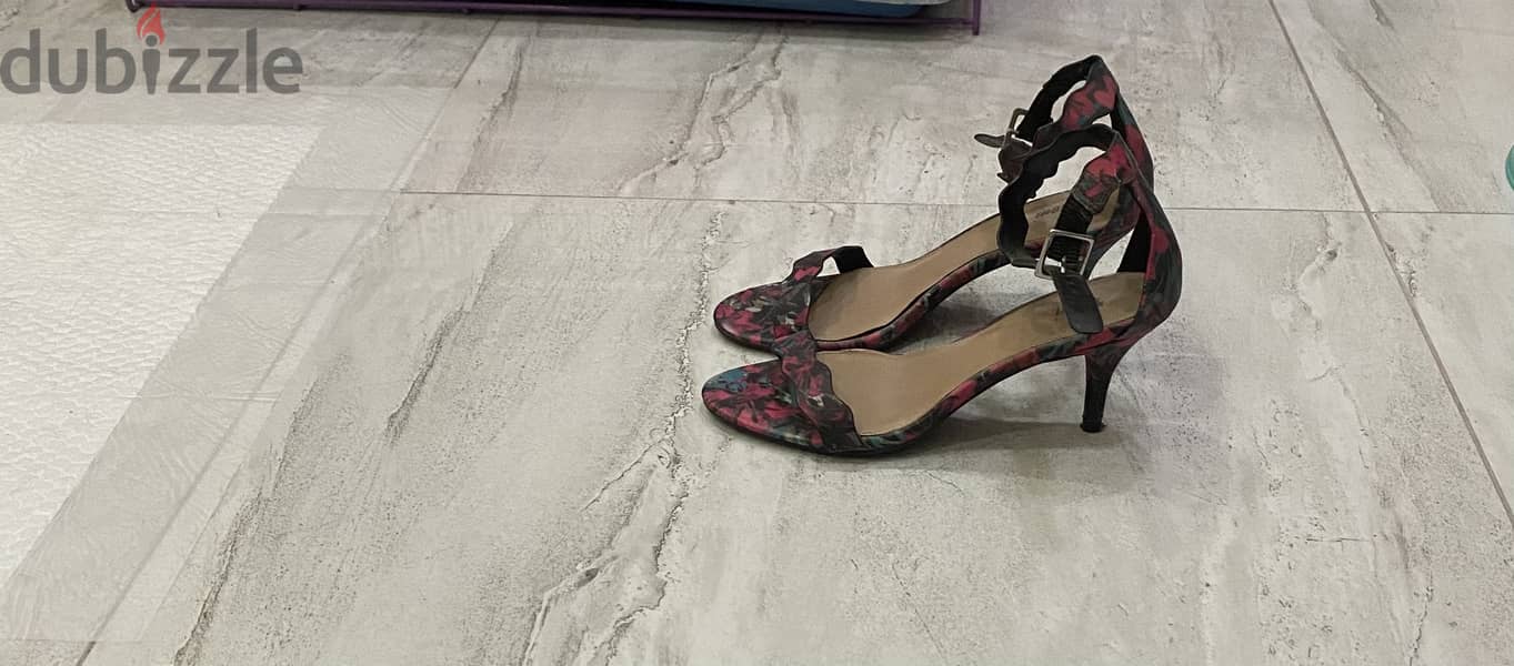 Fioni multicolor pumps, size 6, BD5 4