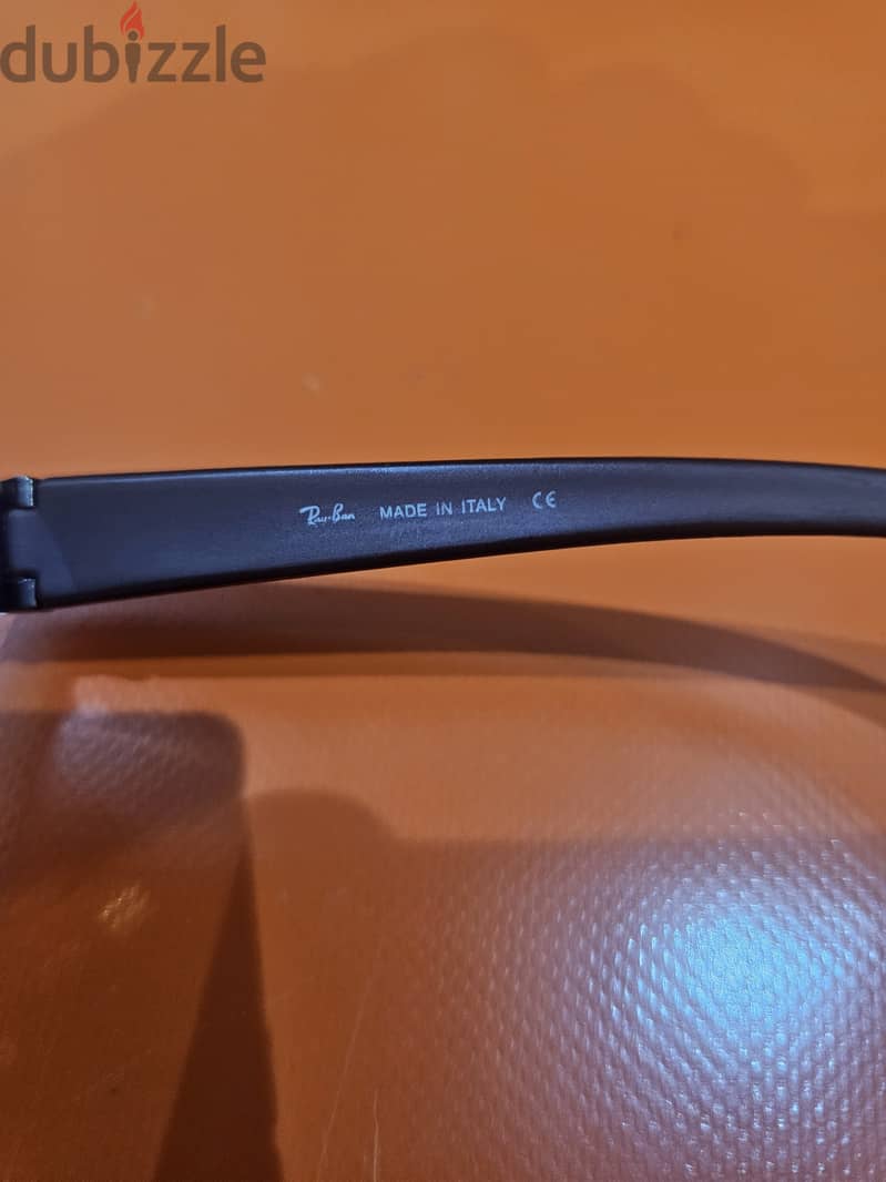 نظارات Ray-Ban أصلية مستعملة بحالة ممتازة! 4