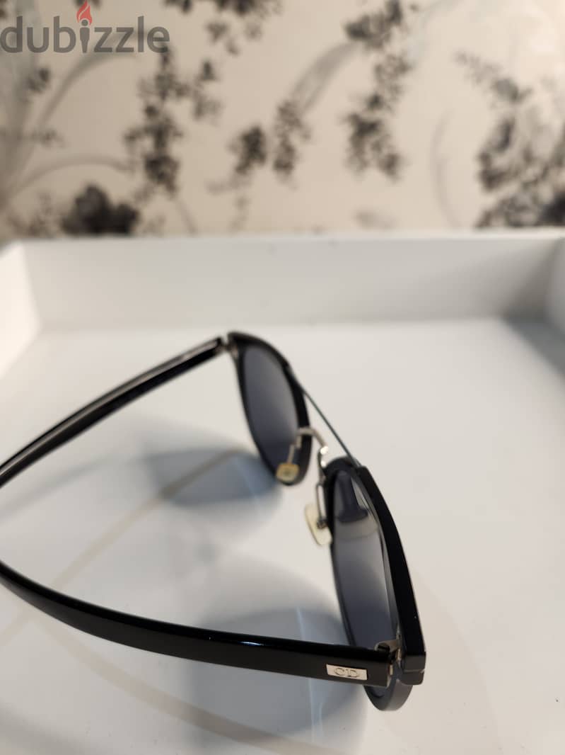 نظارات Ray-Ban أصلية مستعملة بحالة ممتازة! 2