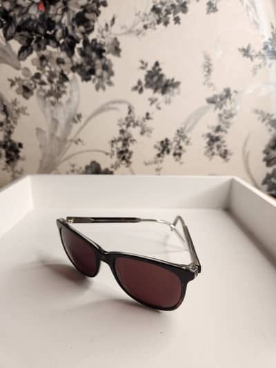 Sunglasses brands used clean