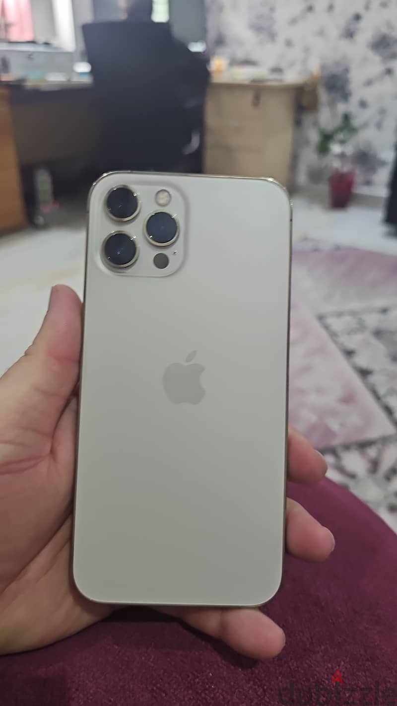 iPhone 12 Pro Max – 128GB – شاشة وبطارية جديدة! 1