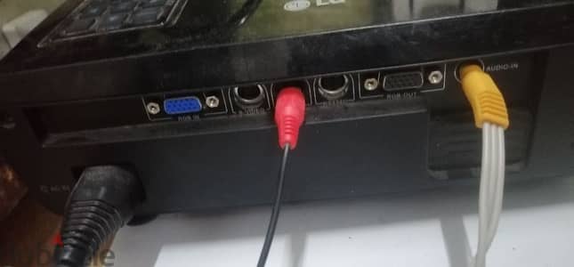 lg projector used one