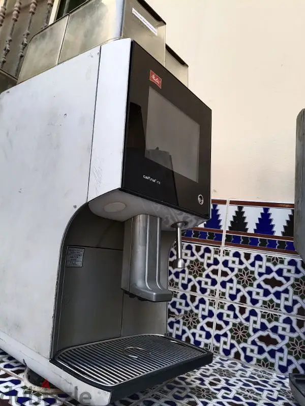 Automatic coffee machine64179336878593121