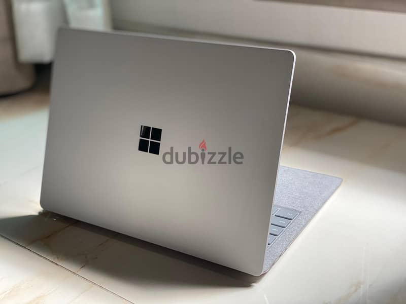 8th gen surface laptop i5 8gb 256gb 120bd 1