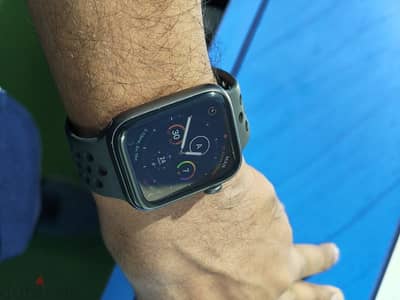 apple watch series 5 with box and accessories