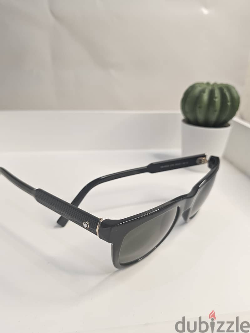 Original Branded Sunglasses  Brands available: Ray-Ban, Fendi, Montbla 1