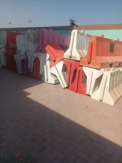 Concreate Barrier , Plastic Barrier