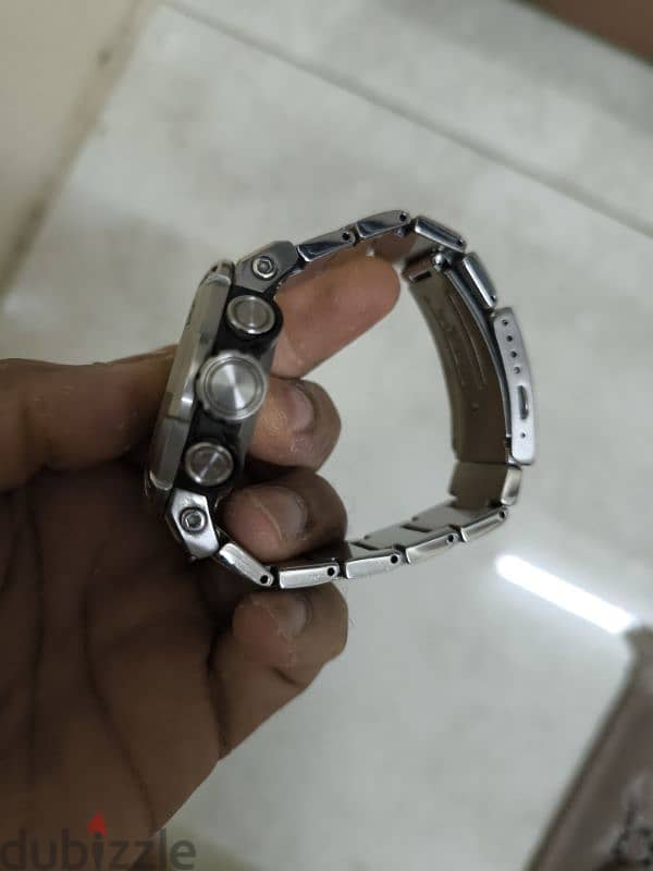 Casio G-Shock gst b200 2