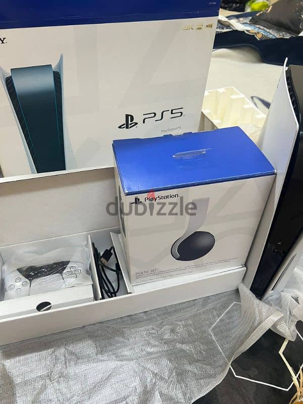 Original Playstation Controllers and Accessories 16
