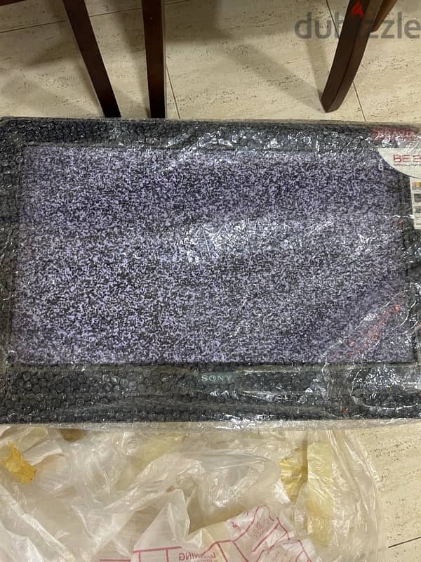 Sony Bravia Be-2 (32 inches V series LCD) 3