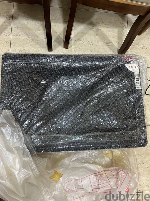 Sony Bravia Be-2 (32 inches V series LCD) 6