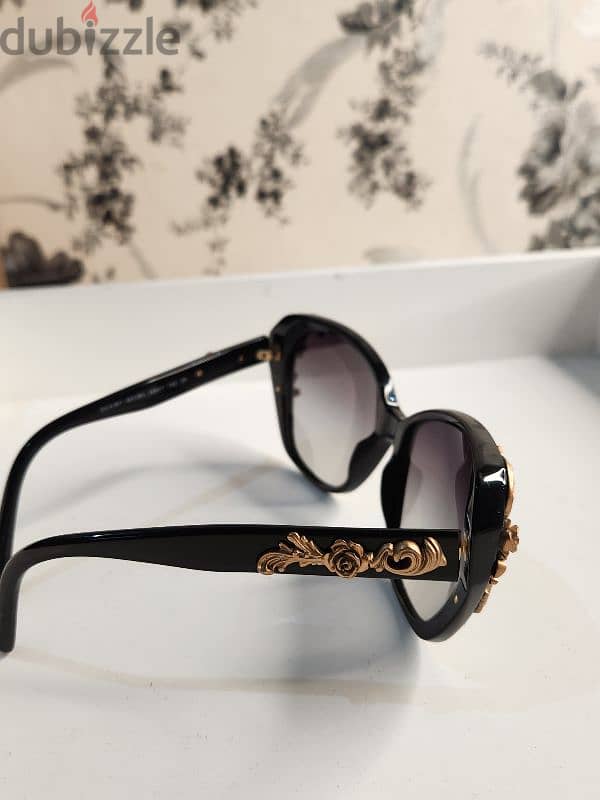 sunglass original used clean 30bd Diffrent brands 15