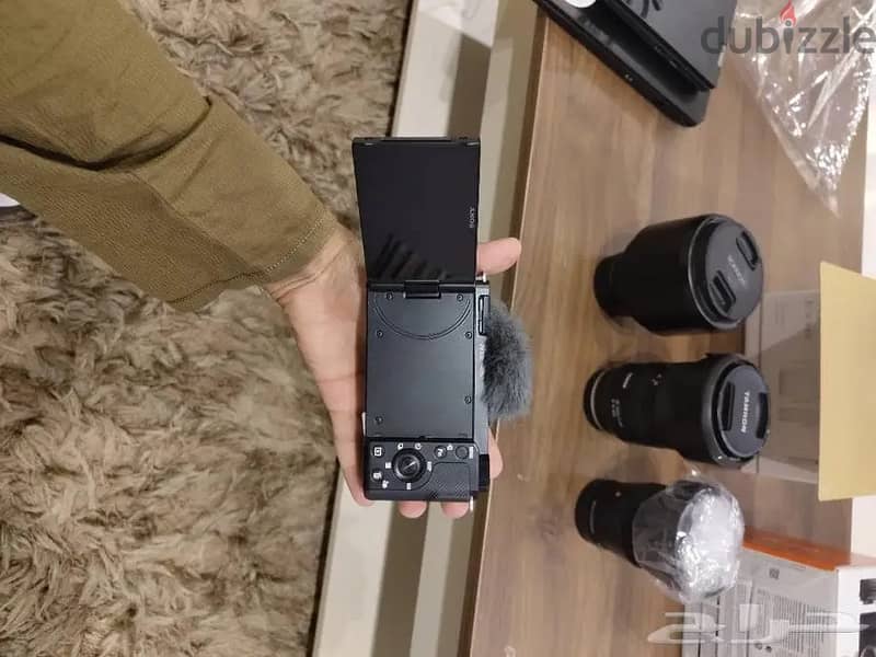 Sony ZV - E10 + Tamron 28-75mm + Rokinon 85mm 4