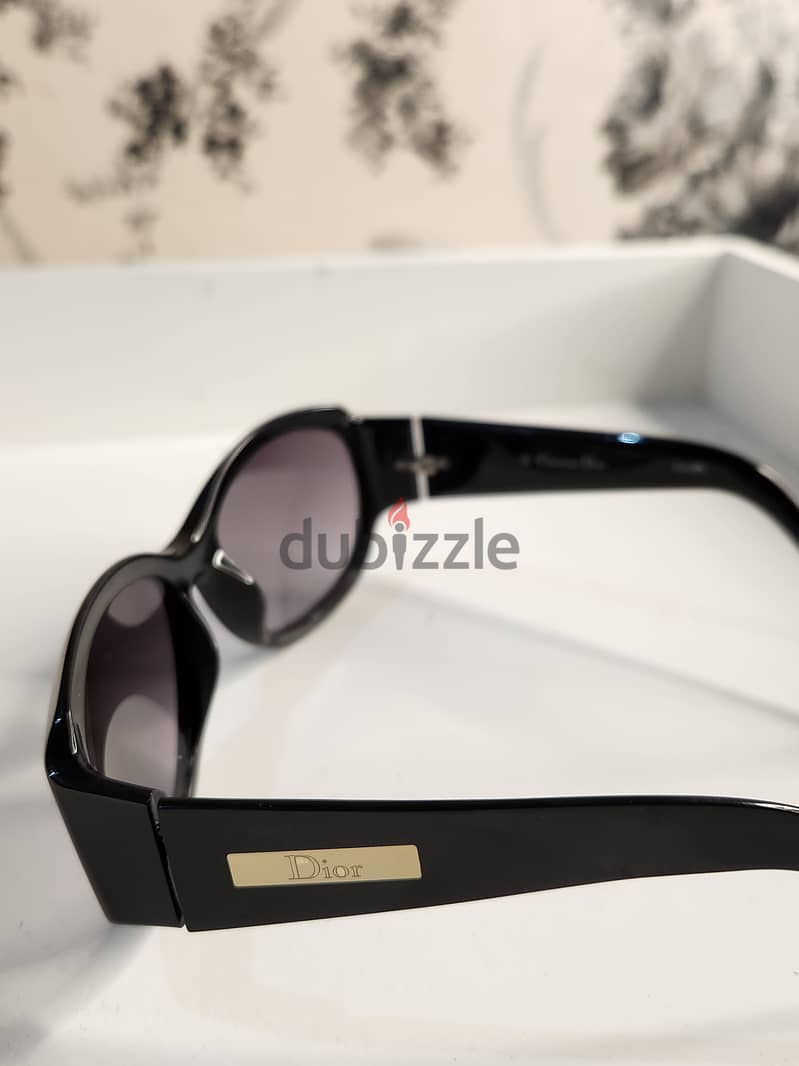Dior Sunglasses -clean use 50Bd 1