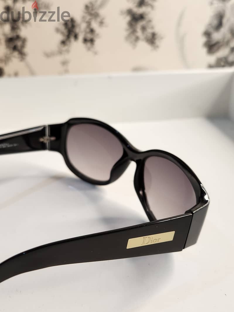Dior Sunglasses -clean use 50Bd 2