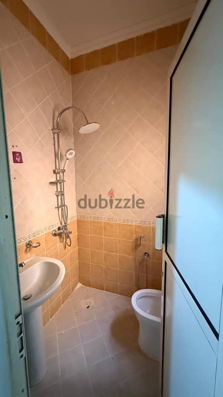 Commercial/ residential flat for rent in Muharaq 2