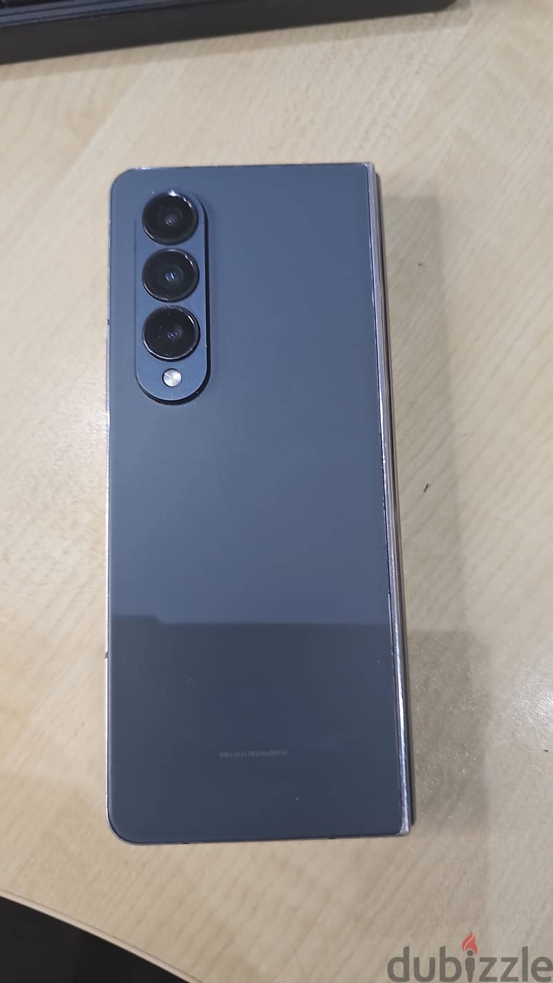 Samsung Fold 5 256gb Excellent 210BD 4