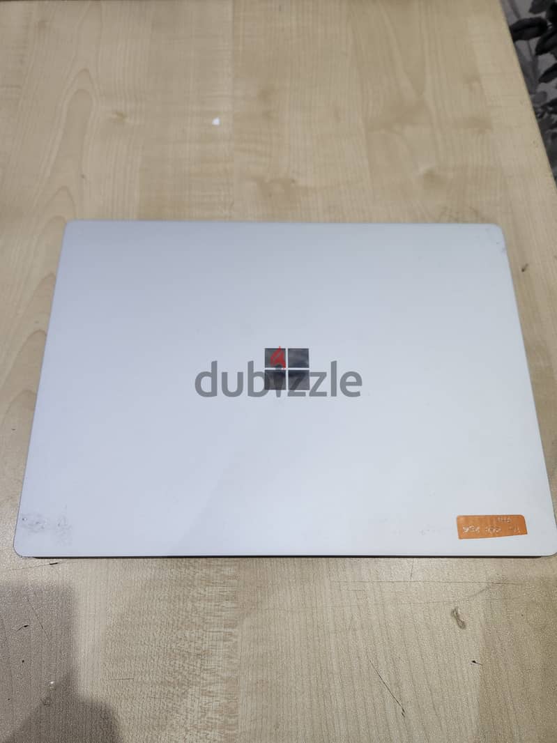 Microsoft Surface laptop Core i5 8gb 256gb 7th generation 110BD 1